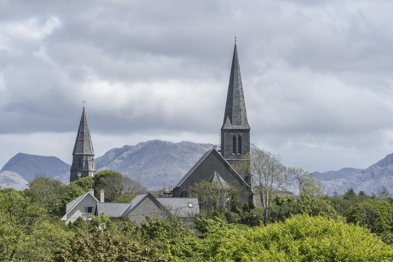 Abbeyglen Castle Hotel Clifden Exterior photo